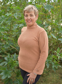 BUZO POLERA BARCELONA - Camel