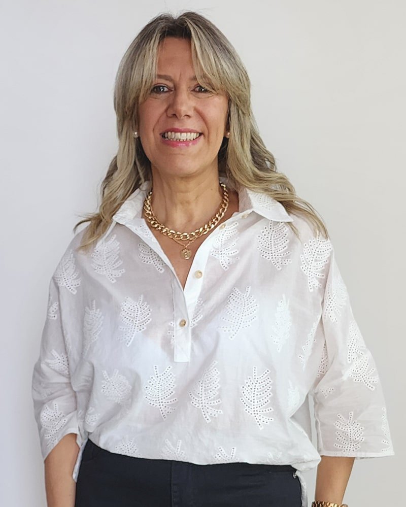 Blusa Camisa Bordada LOTO
