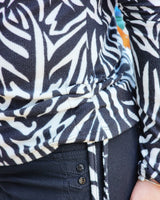 REMERA MARTY - Blanco y Negro