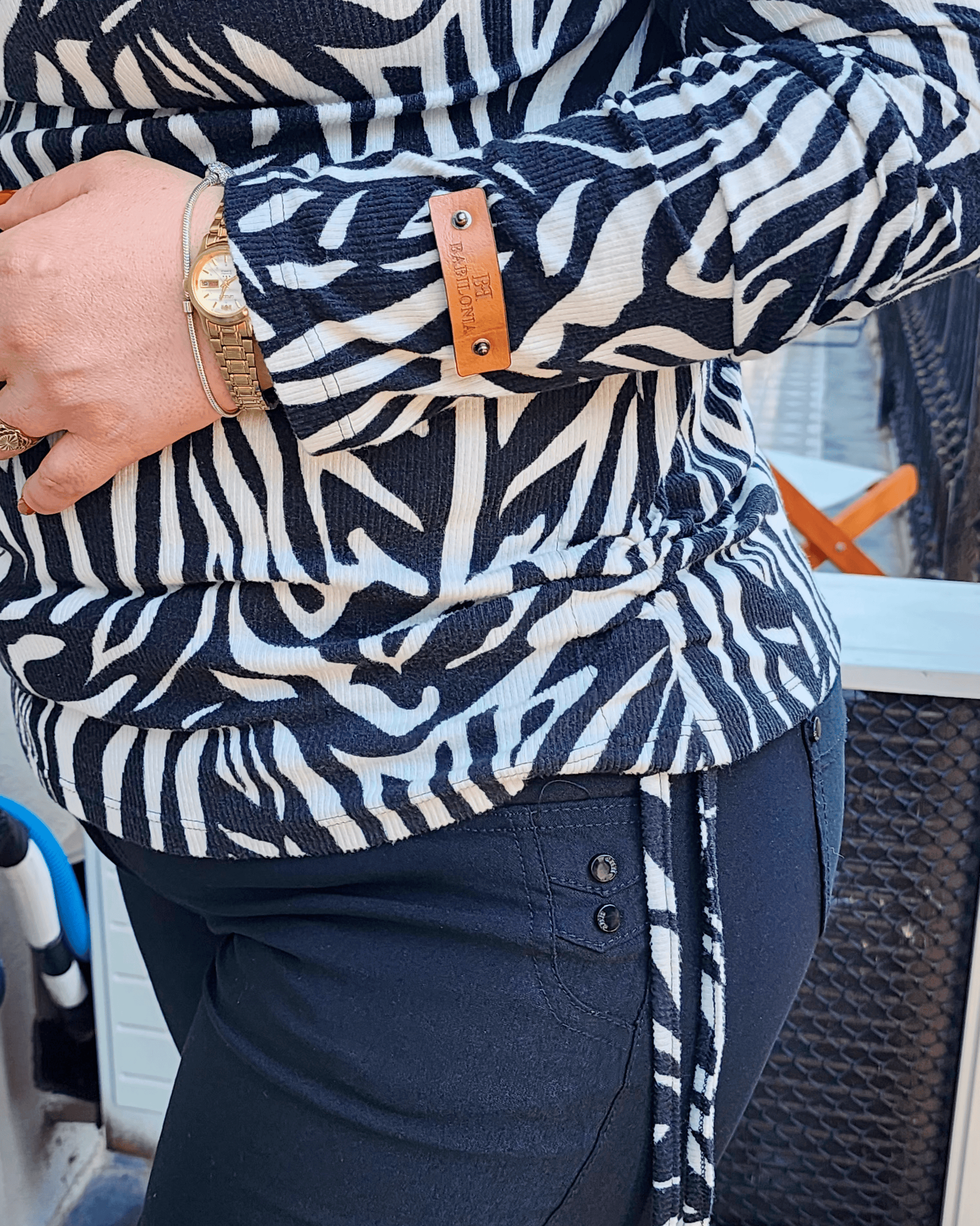 REMERA MARTY - Blanco y Negro