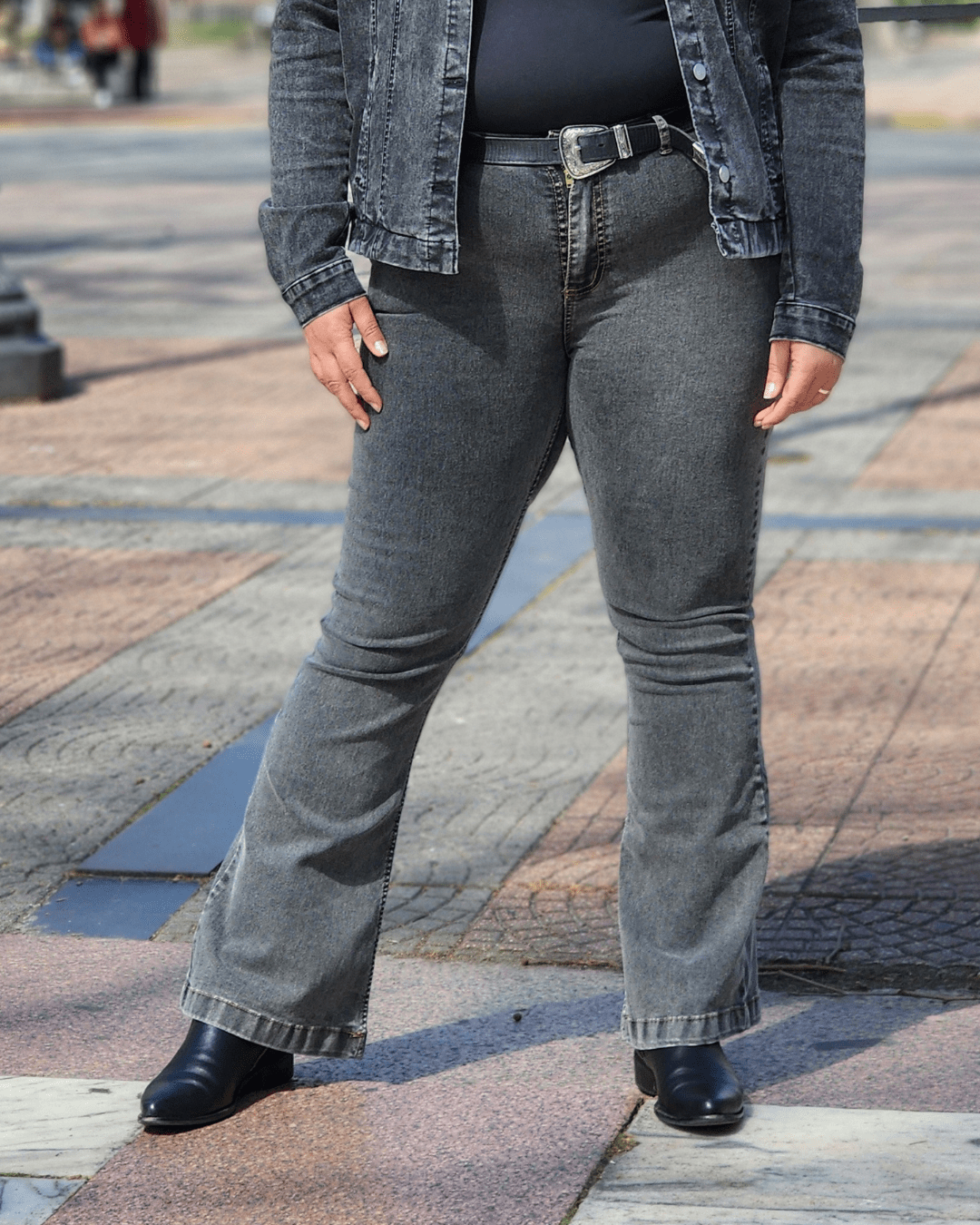 PANTALON JEAN FLARE LARGO - Gris