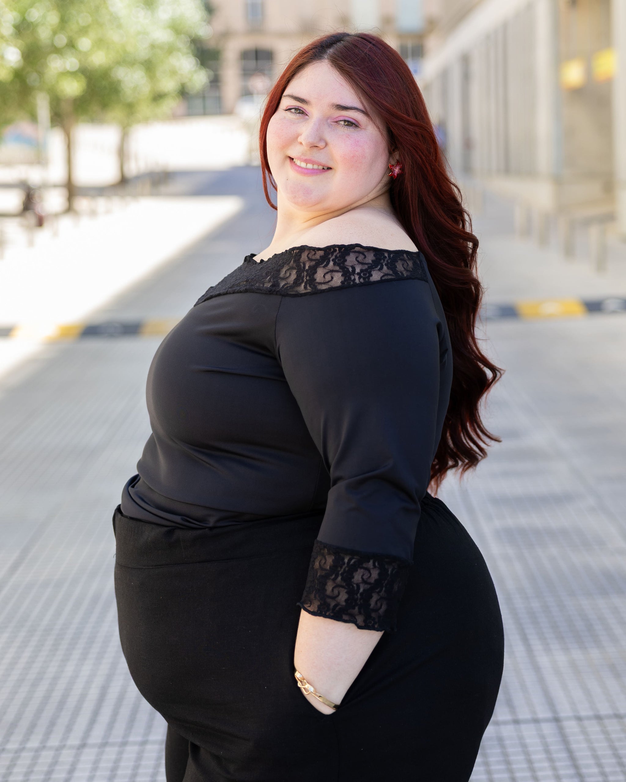 REMERA BEGONIA CON ENCAJE