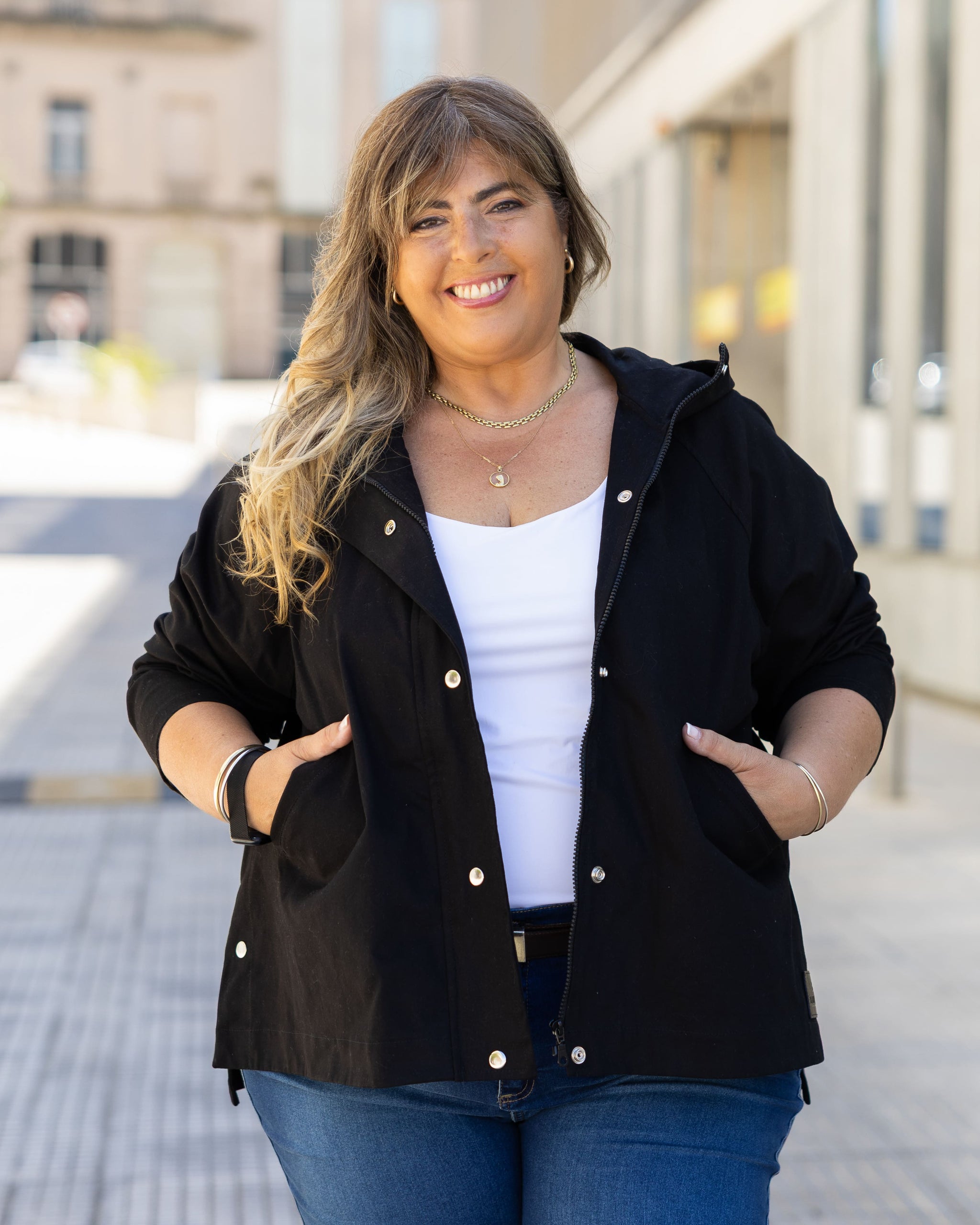 CAMPERA ROBLE - Negra