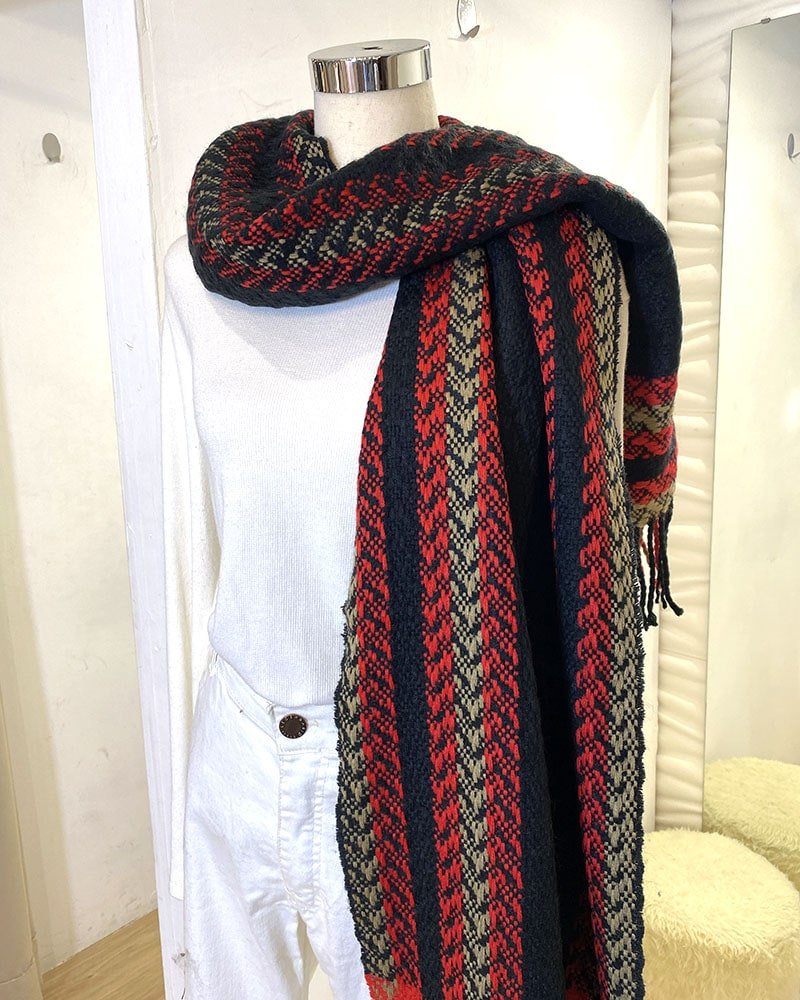 Pashmina Valencia