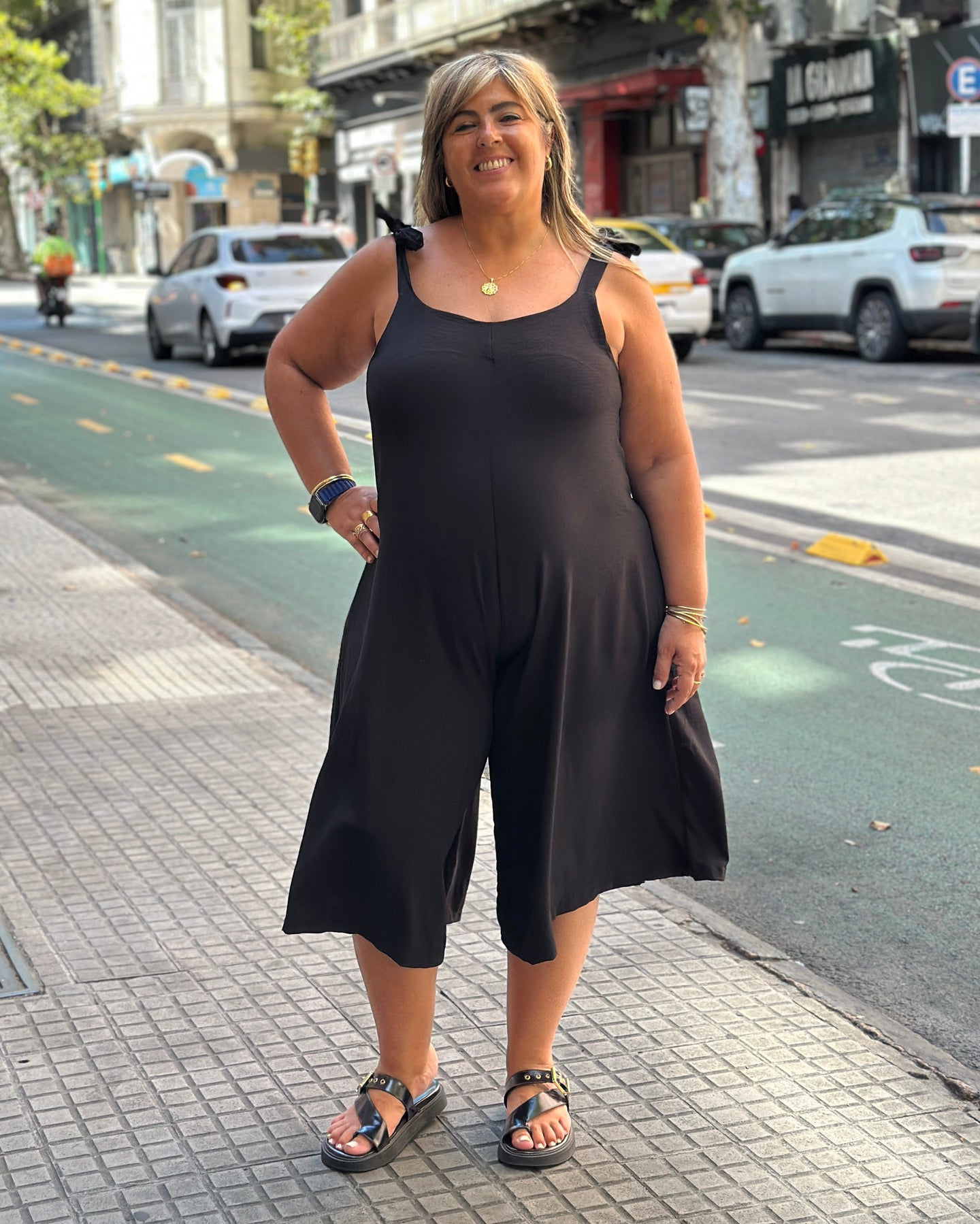 ENTERITO ORIENTE - Negro