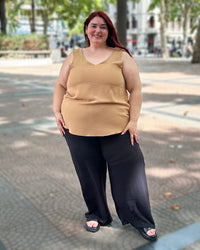 BLUSA MUSCULOSA ESENCIAL - Varios Colores
