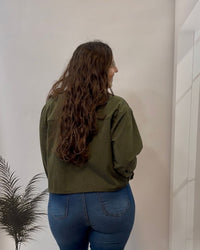 CAMPERA DE CORDEOY VERDE OLIVA OLIVIA