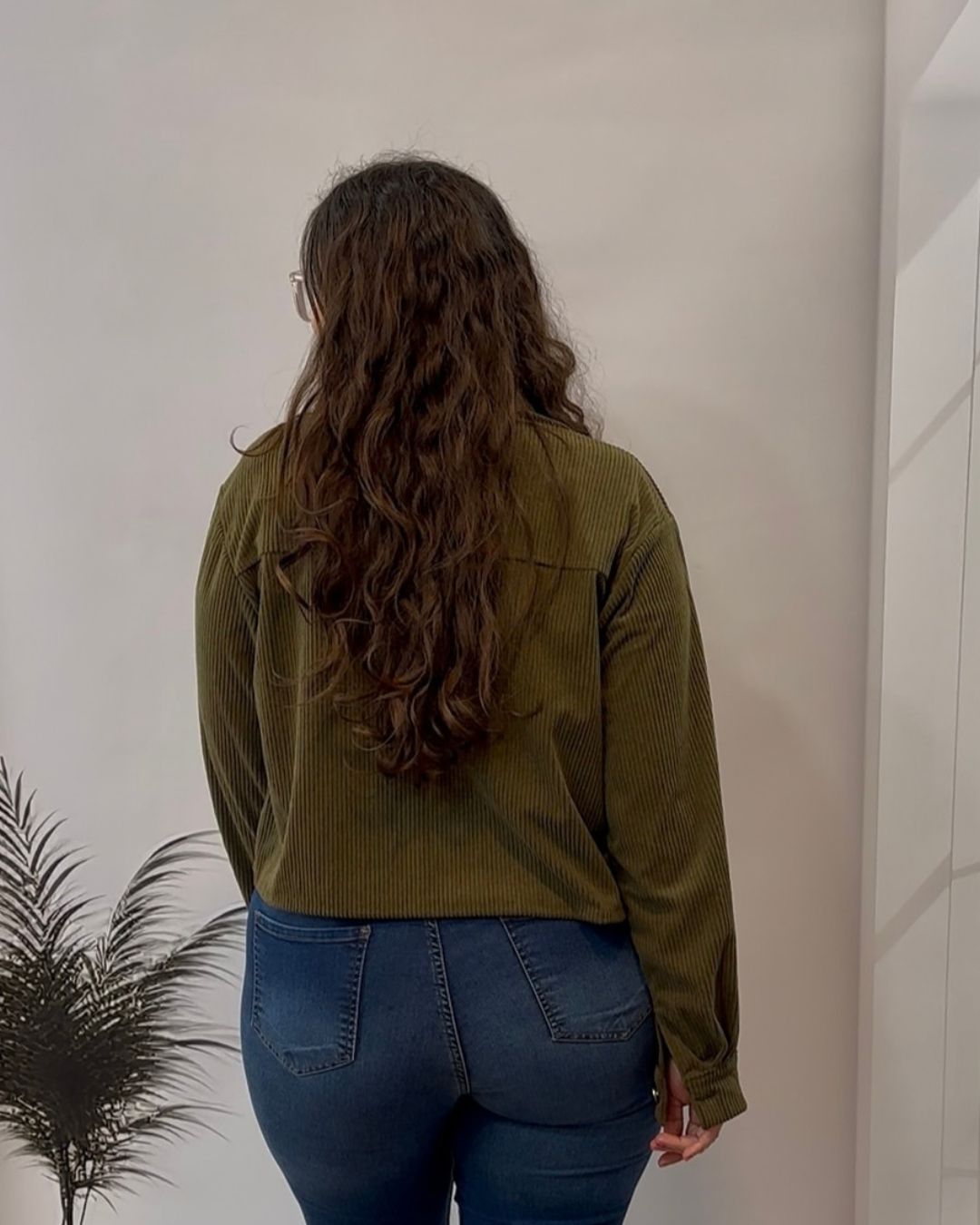 CAMPERA DE CORDEOY VERDE MUSGO OLIVIA