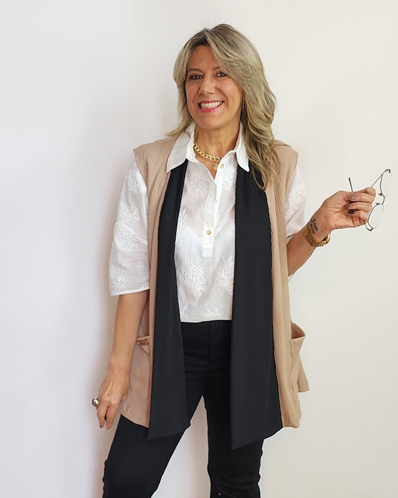 Chaleco Corto Punto de Hilo MIAMI BEIGE