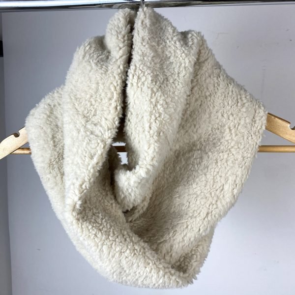Cuello Piel - Imagen 2