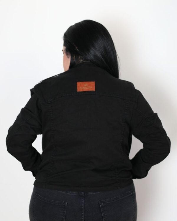Campera Jean "BABILÓNICA" - 20 % OFF contado o transferencia $1999 - Imagen 4