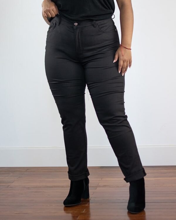 Pantalón Gabardina Fina Negro ESENCIAL
