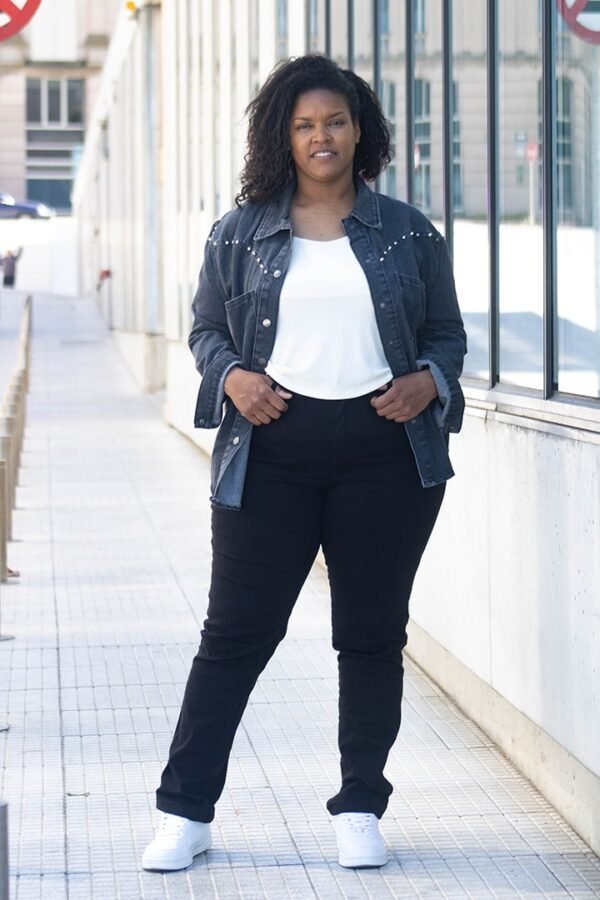 Pantalón Jean SLIM NEGRO Mega Lycra  (Talles Grandes) - Imagen 5