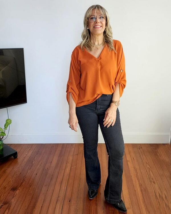 Pantalón Jean Flare MANGO GRIS (talles grandes) - Imagen 5