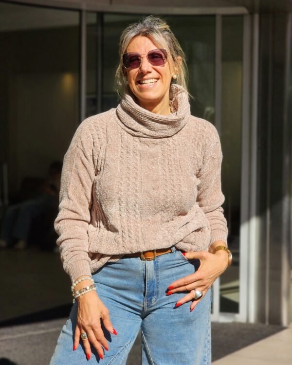 Buzo Chenille «POLERÓN» – 20 % OFF contado o transferencia $999 - Imagen 2